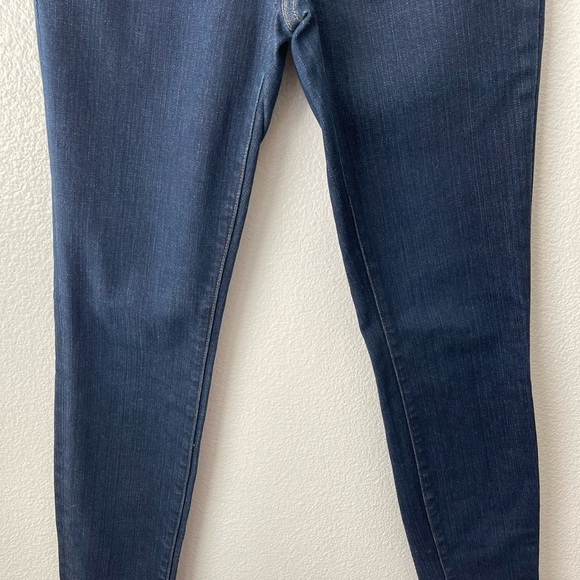 J Brand Women's Daphne Skinny Leg Jeans Size 26 Dark Wash Indigo Classic Zip Fly - Picture 4 of 10